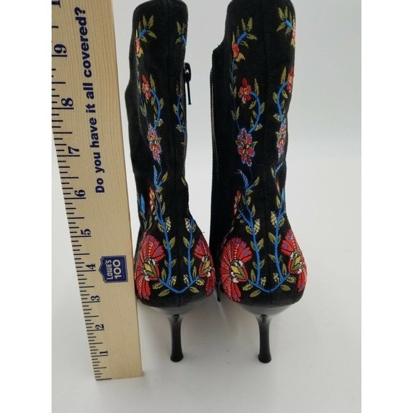 Beverly Feldman Ankle Boots Stiletto Pointed Toe Flower Embroidered Black 5.5 - Picture 8 of 12
